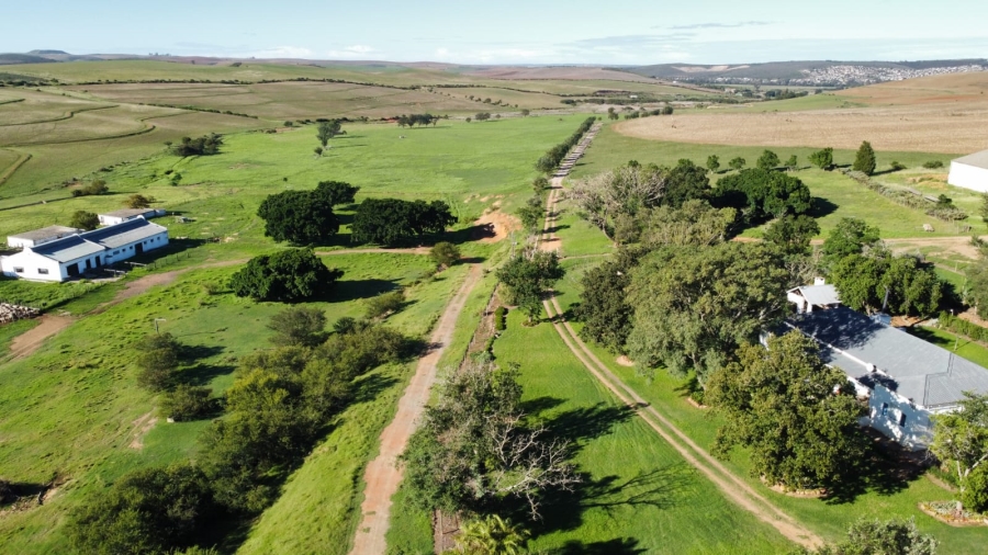 4 Bedroom Property for Sale in Riversdale Rural Western Cape
